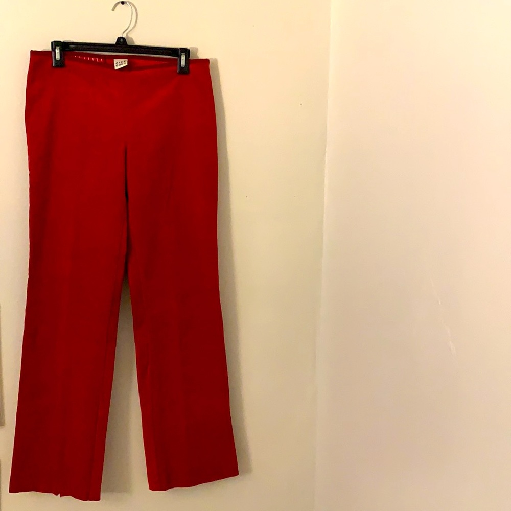 Red pants - Picture 3 of 5